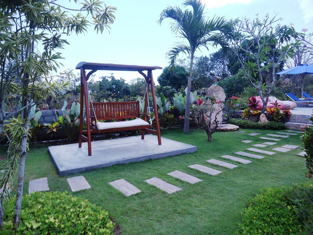 Harta Lembongan Villas Exterior photo