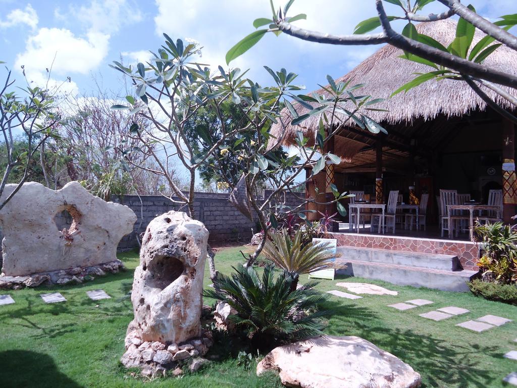 Harta Lembongan Villas Exterior photo