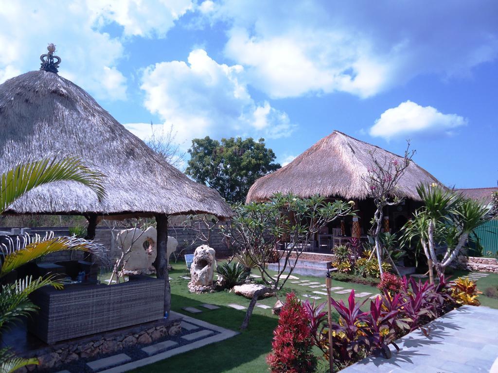 Harta Lembongan Villas Exterior photo