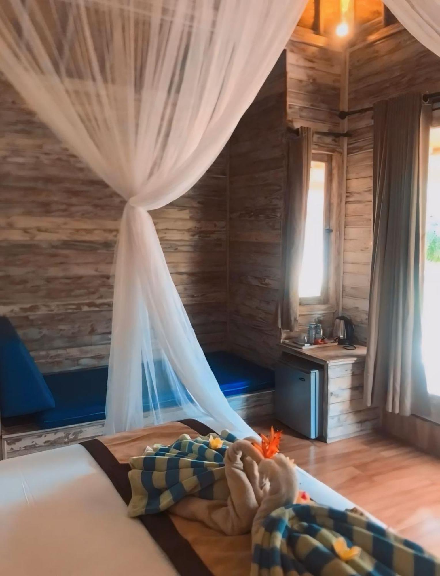 Harta Lembongan Villas Exterior photo