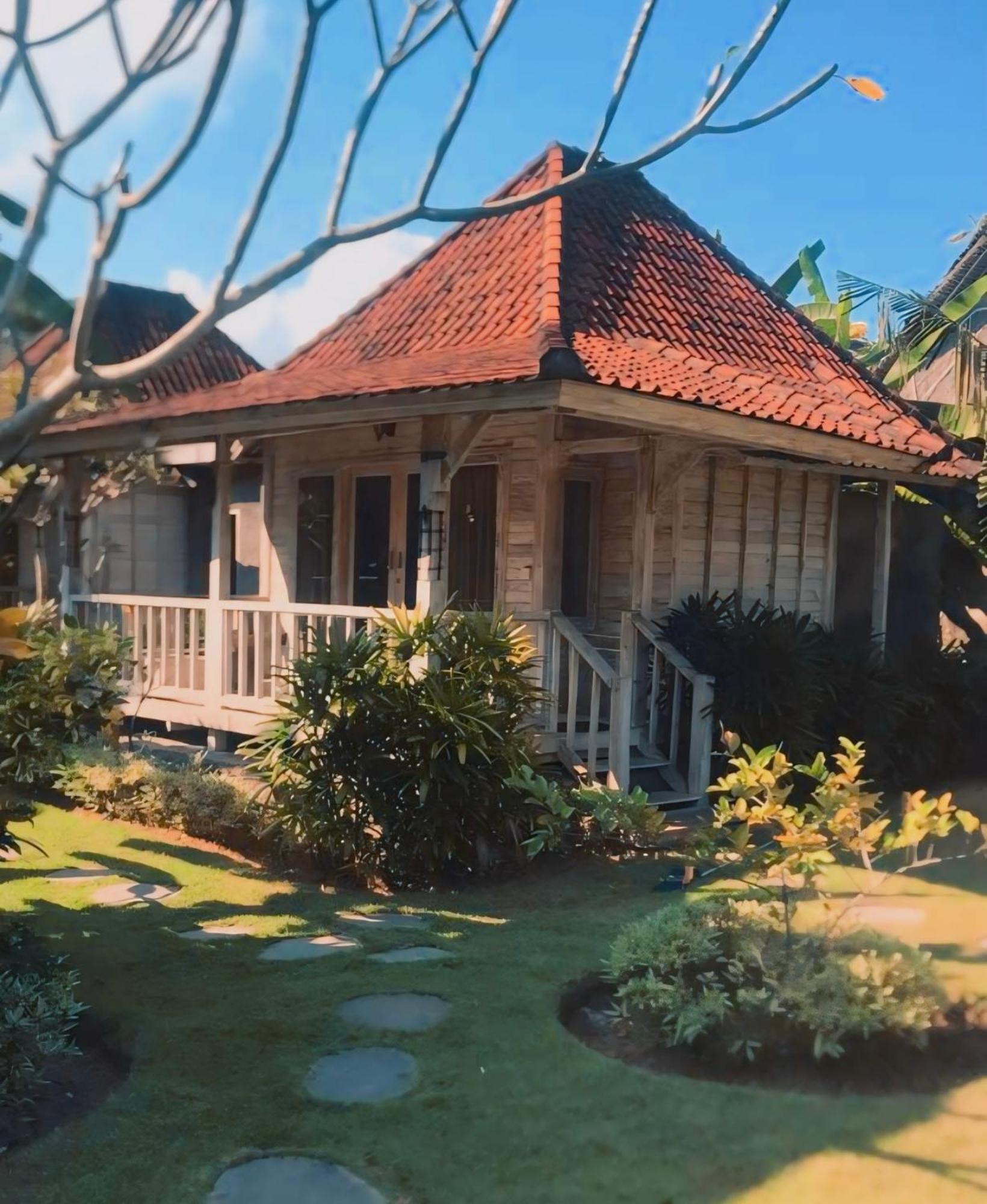 Harta Lembongan Villas Exterior photo
