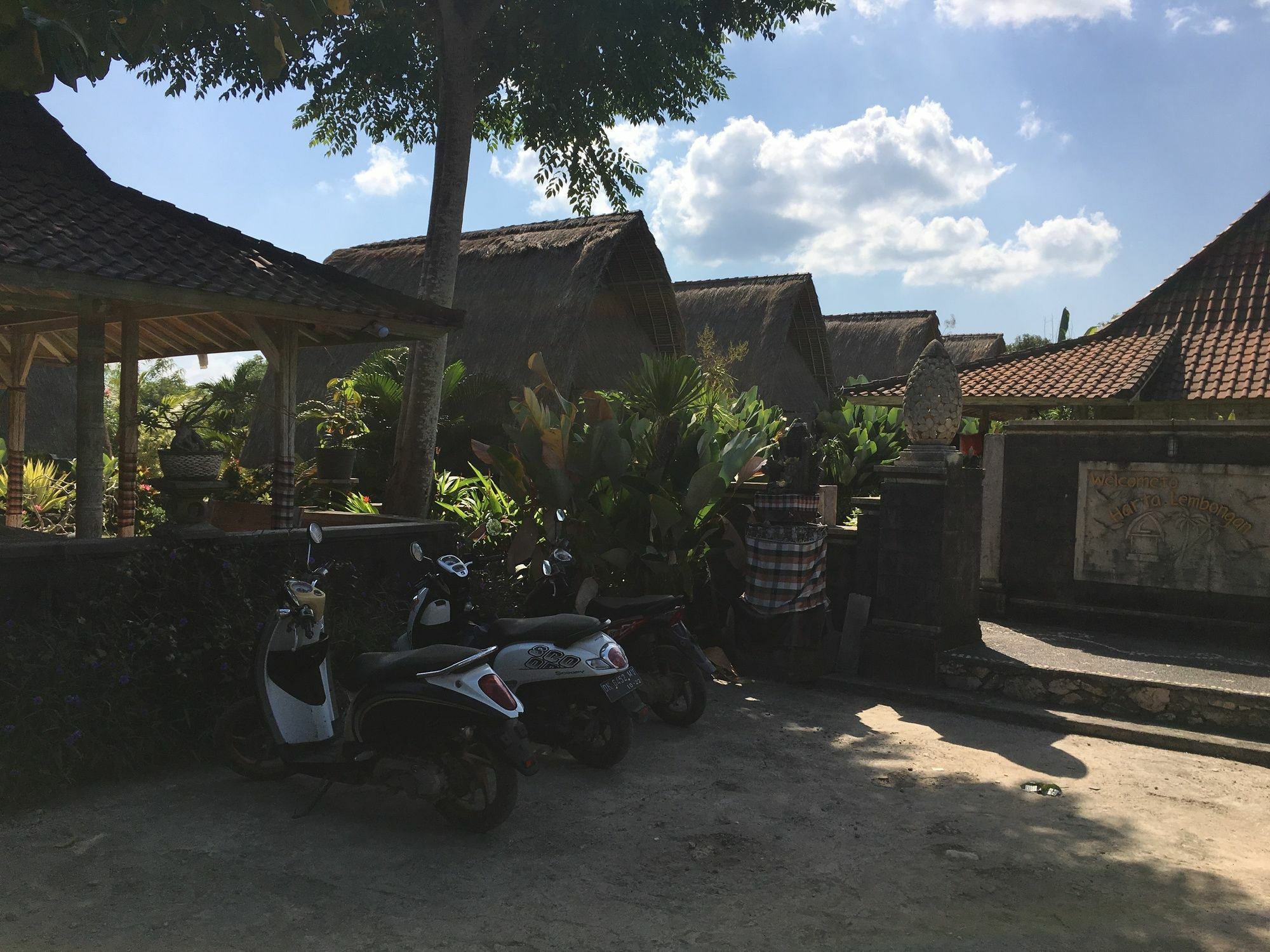 Harta Lembongan Villas Exterior photo